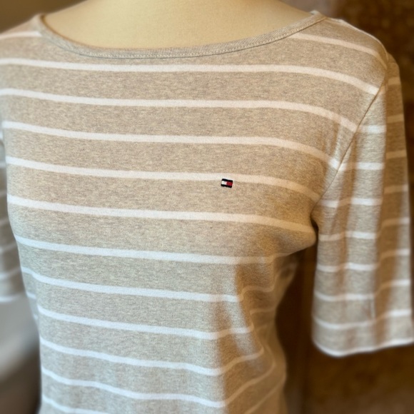 Tommy Hilfiger ran and white classic striped stretchy short sleeve top small - Picture 4 of 4